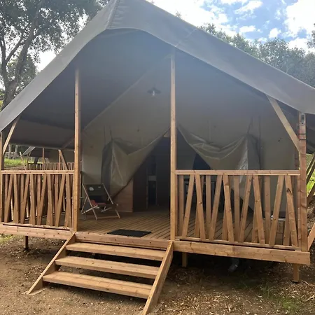 Luxury tent Lavallee